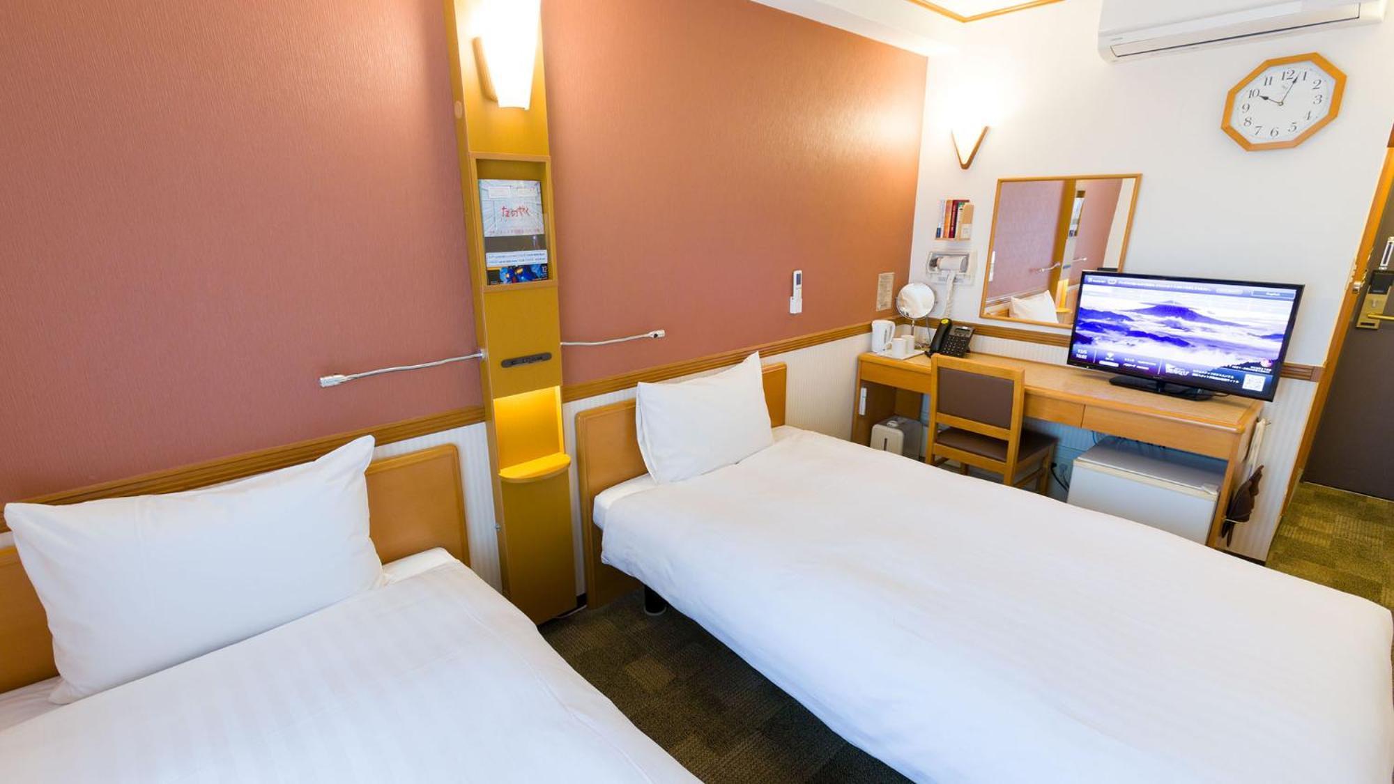 Toyoko Inn Takamatsu Hyogomachi Room photo