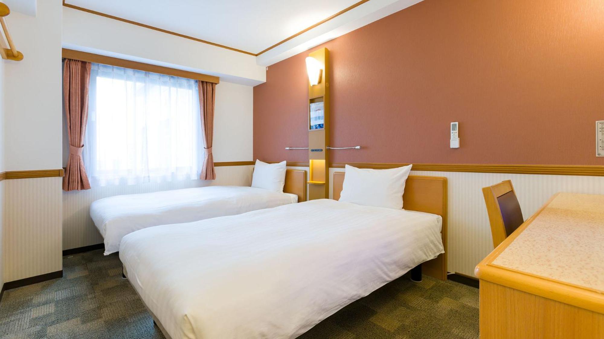 Toyoko Inn Takamatsu Hyogomachi Exterior photo